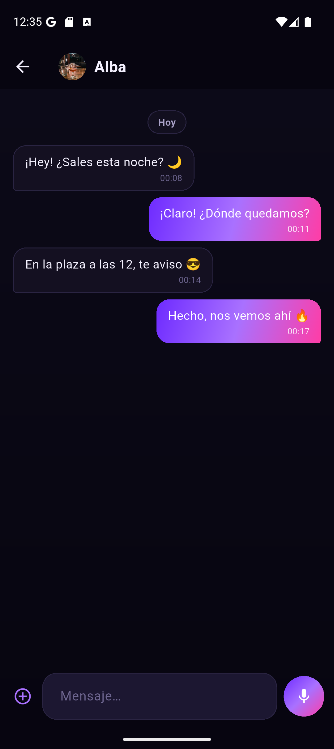 Chat privado en FlashNight con notas de voz y fotos